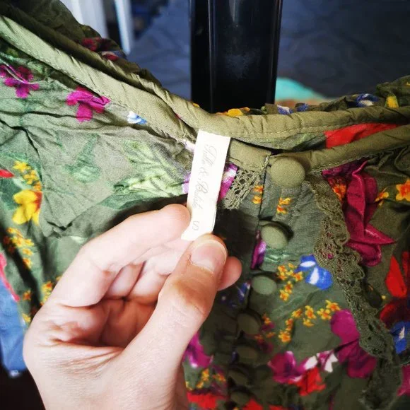 Tulle & Batiste Green Dress - Picture 9 of 11